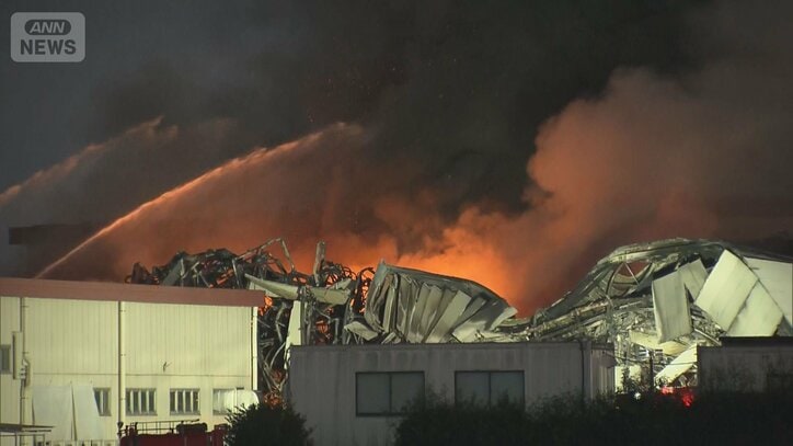 “プラ製品工場”延焼続く 発生から16時間以上経過…鎮火見通せず 栃木・那珂川町