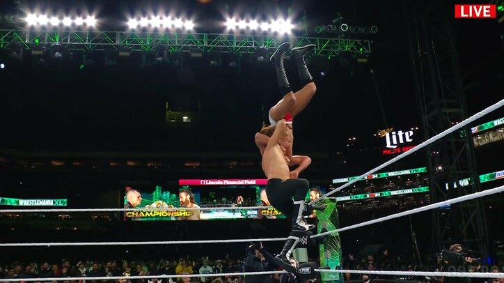 【写真・画像】【画像】妻ブチギレの珍事 奇跡の逆転に熱烈ハグ＆キス（複数）　3枚目