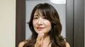 「老婆のような手にコンプレックス」 “奇跡の61歳”女性、ヒアルロン酸40万円をかけた手のビフォー・アフターに「全然違う！」