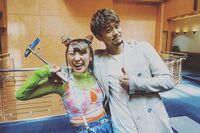 竹内涼真、フワちゃんとの密着ショット公開 「ポジティブコンビ」「間に入らせて」と反響