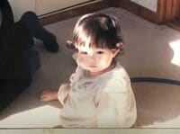 「天使すぎる」「本当に可愛い」最上もがの愛くるしい幼少期ショットに絶賛の声