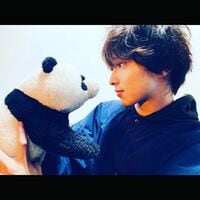 パンダと見つめ合う横浜流星にファン悶絶「反則」「可愛い美しいかっこよすぎる」