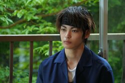 『樹海村』でホラー映画初挑戦！俳優・神尾楓珠の魅力