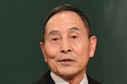 1日14ステージ、移動はヘリ…レジェンド芸人、栄光の裏での“我が子の切なすぎる一言”明かし「悲しい…」の声
