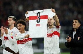 「早く元気になってね」頭部強打で途中交代の遠藤航へ、シュツットガルト選手たちがエール。クラブは「救急車では反応があった」と報告