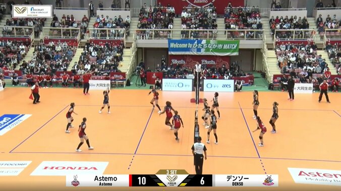 随所に熱血リアクションを見せた相原監督