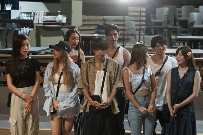 「俺は自己中だから」2人の美女と手を繋いだハタチの男子、指摘され苦しい言い訳「手繋ぎたいなって2人と思うから、繋いでる」『シャッフルアイランド Season2』  13枚目