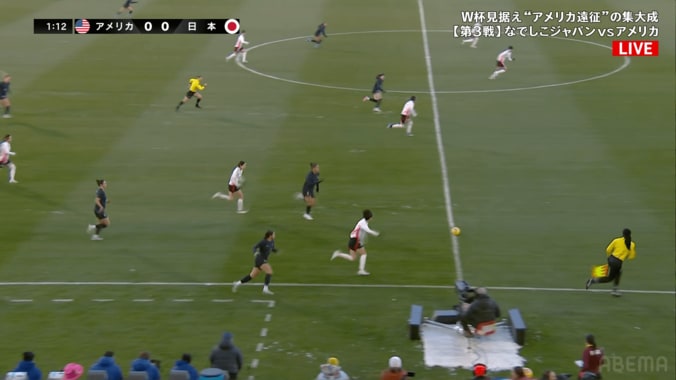 右サイドを爆速で駆け上がるロッドマン