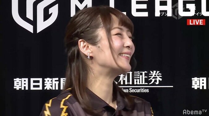 “セレブ力”が尋常じゃない！黒沢咲が1万2000点×5回で7万点超の大トップ／麻雀・Mリーグ 1枚目