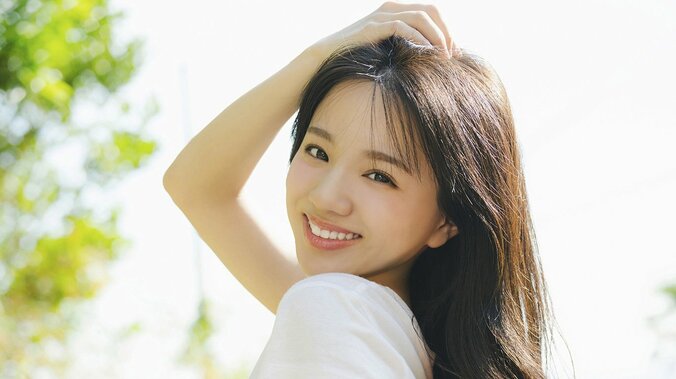 【写真・画像】永江梨乃、人生初グラビアの爽やかMAXフレッシュカット ヤンマガWeb「NEXT推しガール！」　1枚目