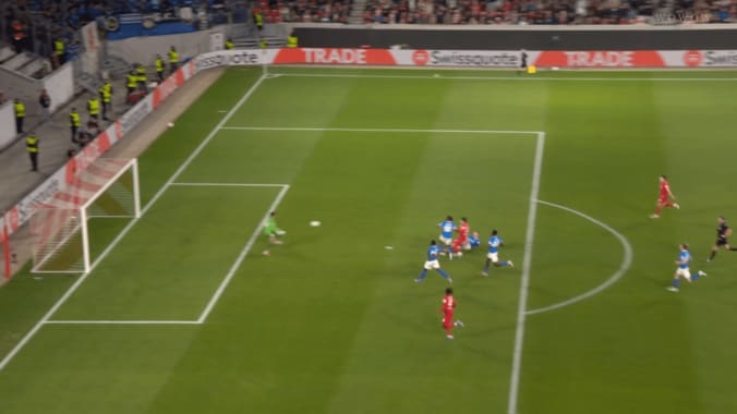 衝撃の“70m＆11秒”ゴラッソ！鈴木唯人の爆速カウンターにSNS熱狂「やばすぎないか？」「必ずW杯に連れていくべき」伊東純也との眼前で魅せた 4枚目