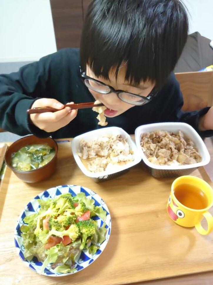  山田花子、長男が吉野家の品を食べ比べた結果「面白い」「頭の回転が早すぎる」の声 