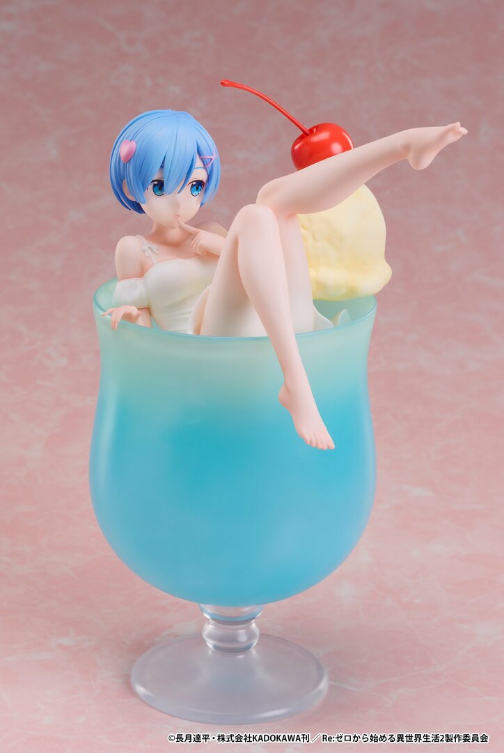 【写真・画像】アニメ『リゼロ』 より「ラム」「レム」がクリームソーダに浸かる幻想的なフィギュアプライズが6月下旬より順次展開！　3枚目