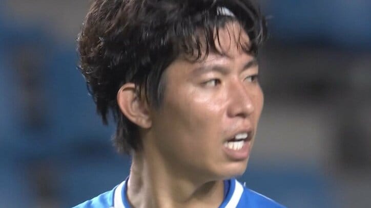 ［映像］難しい体勢から豪快コントロールシュート