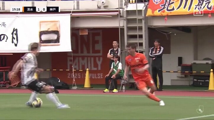 【映像】トラップ＆ラストパスで連続股抜きの瞬間