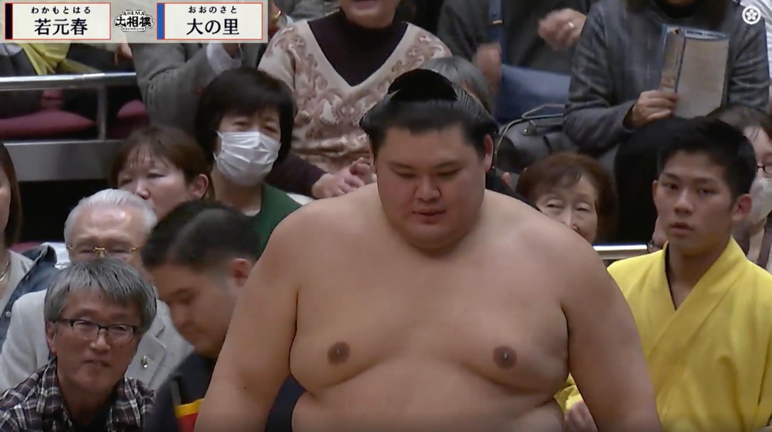 【写真・画像】「全然力入ってない」横綱・大の里の“立ち合い”に心配の声 「出れる状況じゃない状態で相撲を取っている」荒磯親方も言及　1枚目