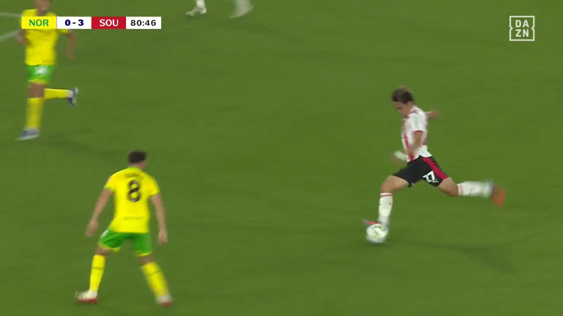 【映像】左足で超絶ミドルを叩き込んだ瞬間