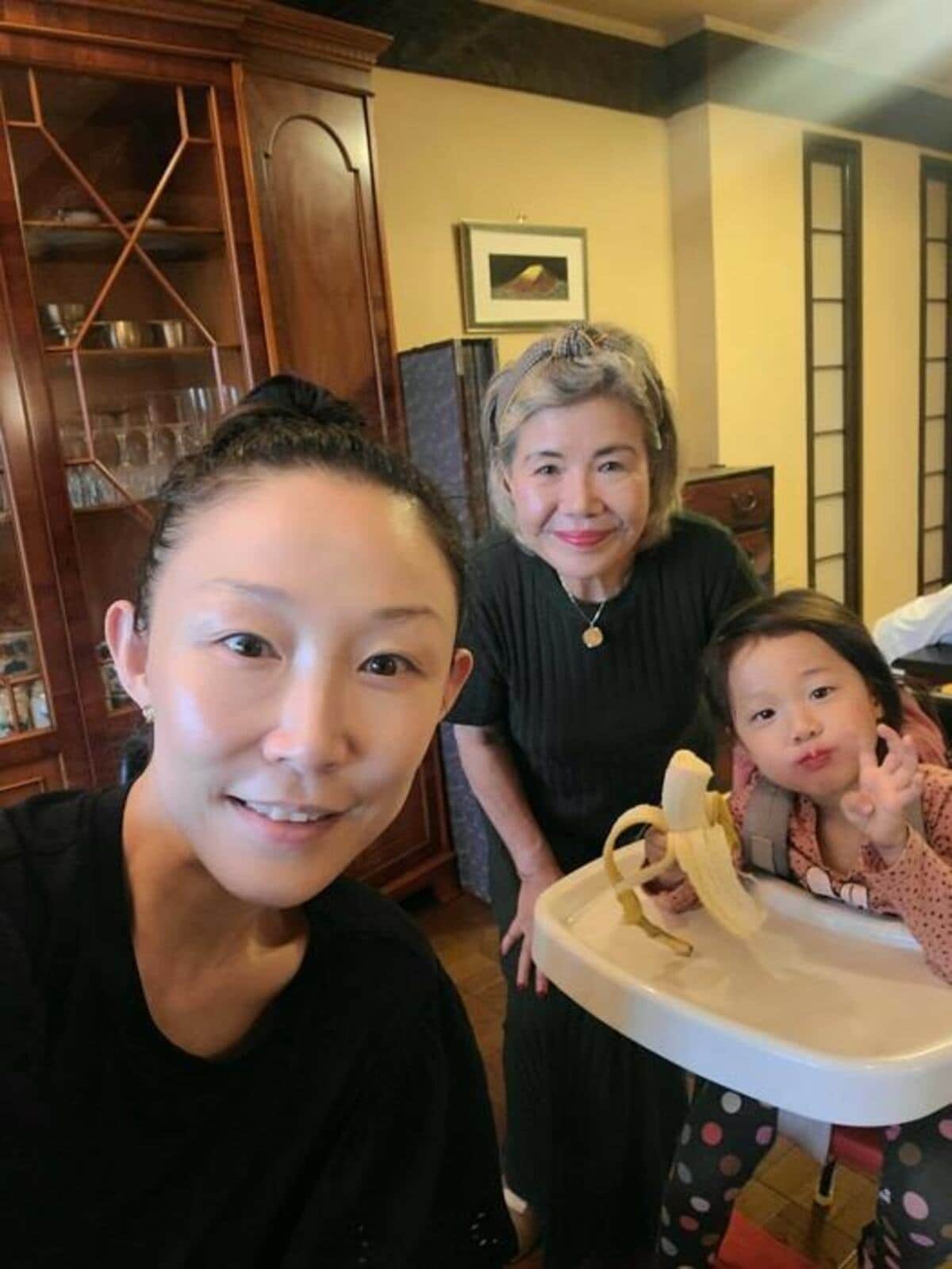 小原正子、母親&娘との親子3代ショットを公開「まさか自分がそんな年だとは」 | エンタメ総合 | ABEMA TIMES | アベマタイムズ