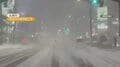 今季最強寒気で初雪ラッシュ　「ホワイトアウト」運転手　暴風雪で飛行機欠航の可能性