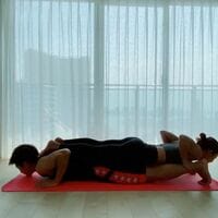 鈴木竜士、ハードな“カップル筋トレ”動画公開「二人とも凄い」「「見ているだけで筋肉痛」と驚きの声続出