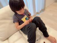 アレクサンダー『昨日の夜から花粉で目が腫れてて』