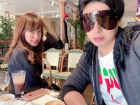 アレクサンダー『のんちゃんと朝ごはん中』