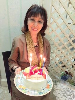 三田佳子「覚悟を持って最終章！」84歳を迎えたことを報告し夫婦ショット公開 「お体に気をつけて」「これからも応援しています」などの声