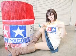 「でっかくなったら絶対に可愛い！」がきっかけ！プラモのモ子ちゃんのコスプレがキュートの二段構え!!