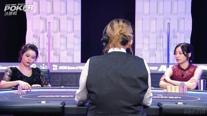 【映像】まさかの返答にプロポーカー美女が“フリーズ”