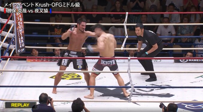 左フックで衝撃KO