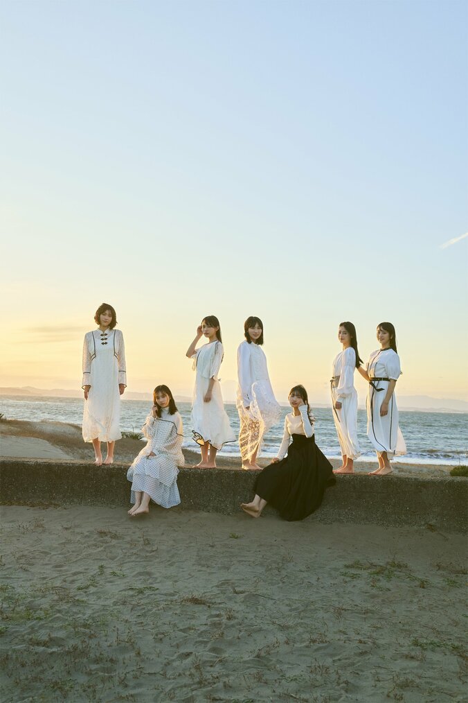 左から、柳堀花怜、安納蒼衣、金澤亜美、八木仁愛、早﨑すずき、吉本此那、塩釜菜那(僕が見たかった青空)