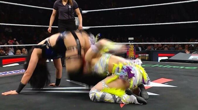 ヘッドシザースからの「デビルズ・キス」