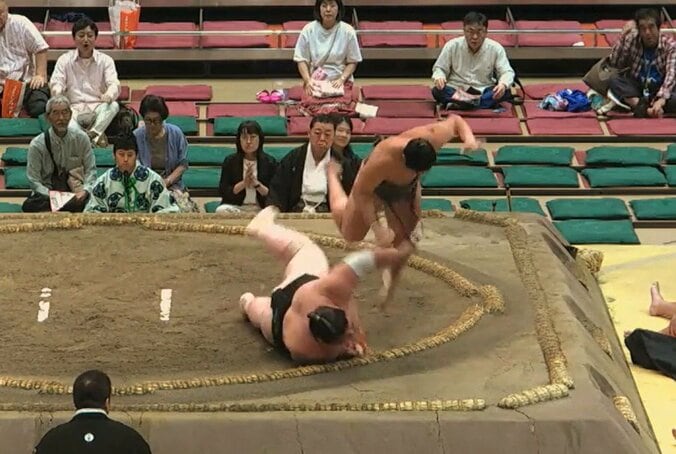 【写真・画像】　1枚目