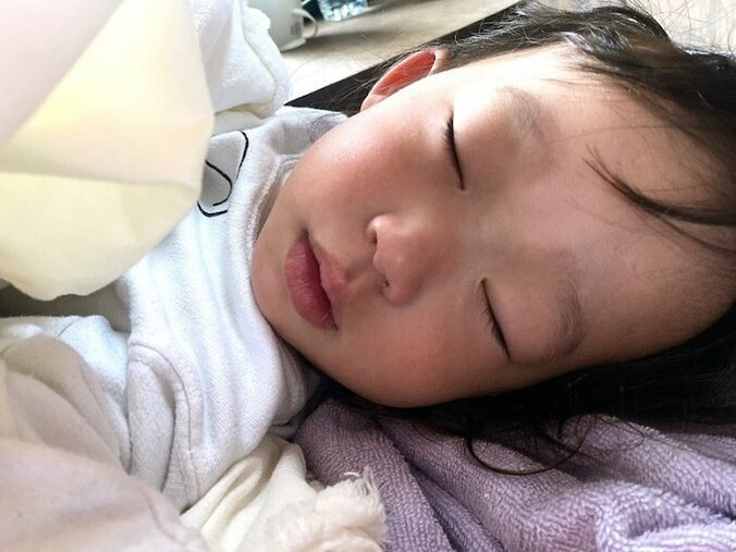 パンサー尾形、体調不良の娘を心配 妻が報告 1枚目