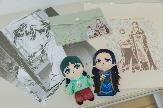 【写真・画像】横浜赤レンガ倉庫で『薬屋のひとりごと』原作展が開幕！新グッズや限定特典も登場　8枚目