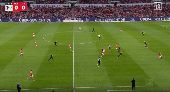 場内騒然！ 佐野海舟、絶妙すぎる“30mロングフィード”炸裂「素晴らしい」「めっちゃ見えてる」高精度“ダイレクトワンタッチパス”にファン大興奮 2枚目