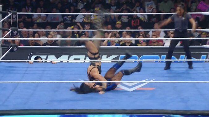 最恐女王が脳天から落ちた瞬間