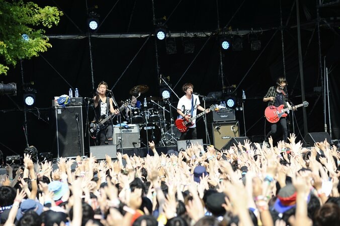 ゲスの極み乙女。、サカナ、THE BAWDIESらにオーディエンス歓喜　ライブ写真とセットリストを公開【メトロック2016 東京開催day1】 32枚目