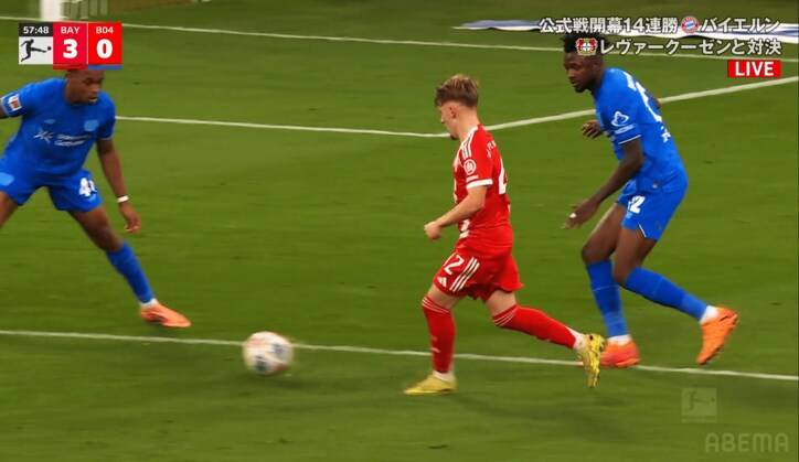 最後はカットインからラストパス