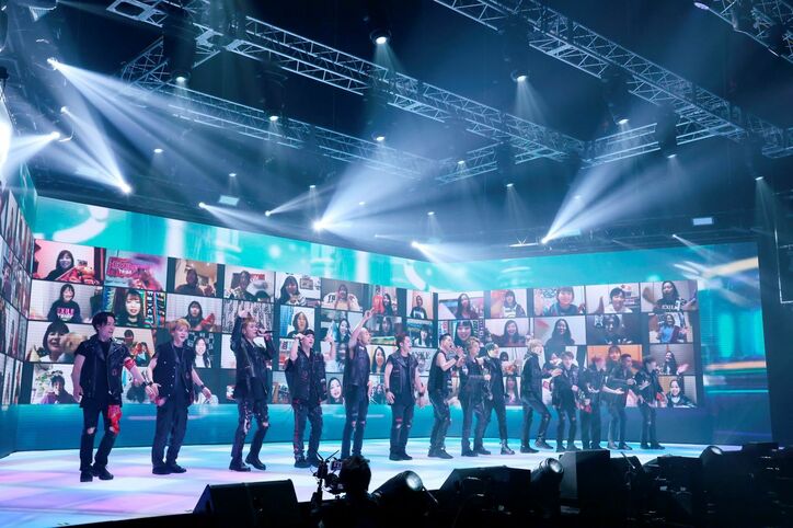 新生EXILE、怒涛のパフォーマンスを披露！【LIVE×ONLINE BEYOND THE BORDER】