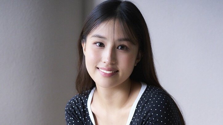 【写真・画像】“イケイケGALのお嬢様”木部桃花、B90グローバルボディで見せる初水着グラビア ヤンマガWeb「Pick Up Girls！」　1枚目