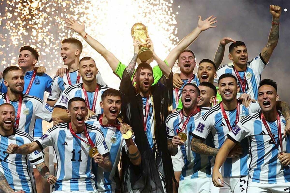 W杯】アルゼンチン優勝に首都沸騰！ 歓喜の瞬間に海外注目「有頂天
