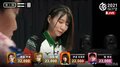 今じゃなーい!伊達朱里紗、リーチ後にドラ3枚引き思わずニヤリ 熱血実況「何よこのツモ、おかしいじゃない!?」/麻雀・Mリーグ