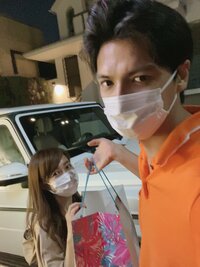 アレクサンダー『4歳の誕生日なので ケーキは四つ❤️❤️❤️❤️』