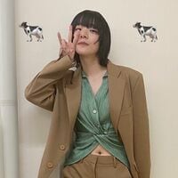 あいみょん、お茶目な“ヘソ出し”ショット公開し「ぎゃんかわ」「セクシー！」と話題