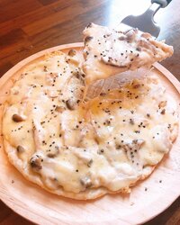 みきママ『世界最速キノコのクリームクリスピーピザです!!』