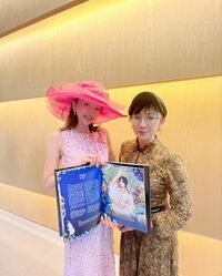 神田うの『アンミカさん初出演ミュージカル『シンデレラストーリー』に娘も連れて伺って参りました☺️』