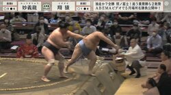 「見えなくなったw」勝っても負けても全力の翔猿、押し出されて土俵の外へ…「また翔んだ」驚きの声