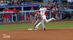 大谷翔平の俊足＆長～い足でも敵わない！？ショートの豪速球での併殺に実況・解説が大盛り上がり「物凄いボールが一塁に行きました」