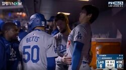 何が起きた？ 大谷翔平が「ふざけすぎw」 同僚もビックリ… ベンチで様子がおかしくなる「悪ガキ発動」